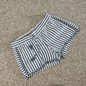 Linen shorts